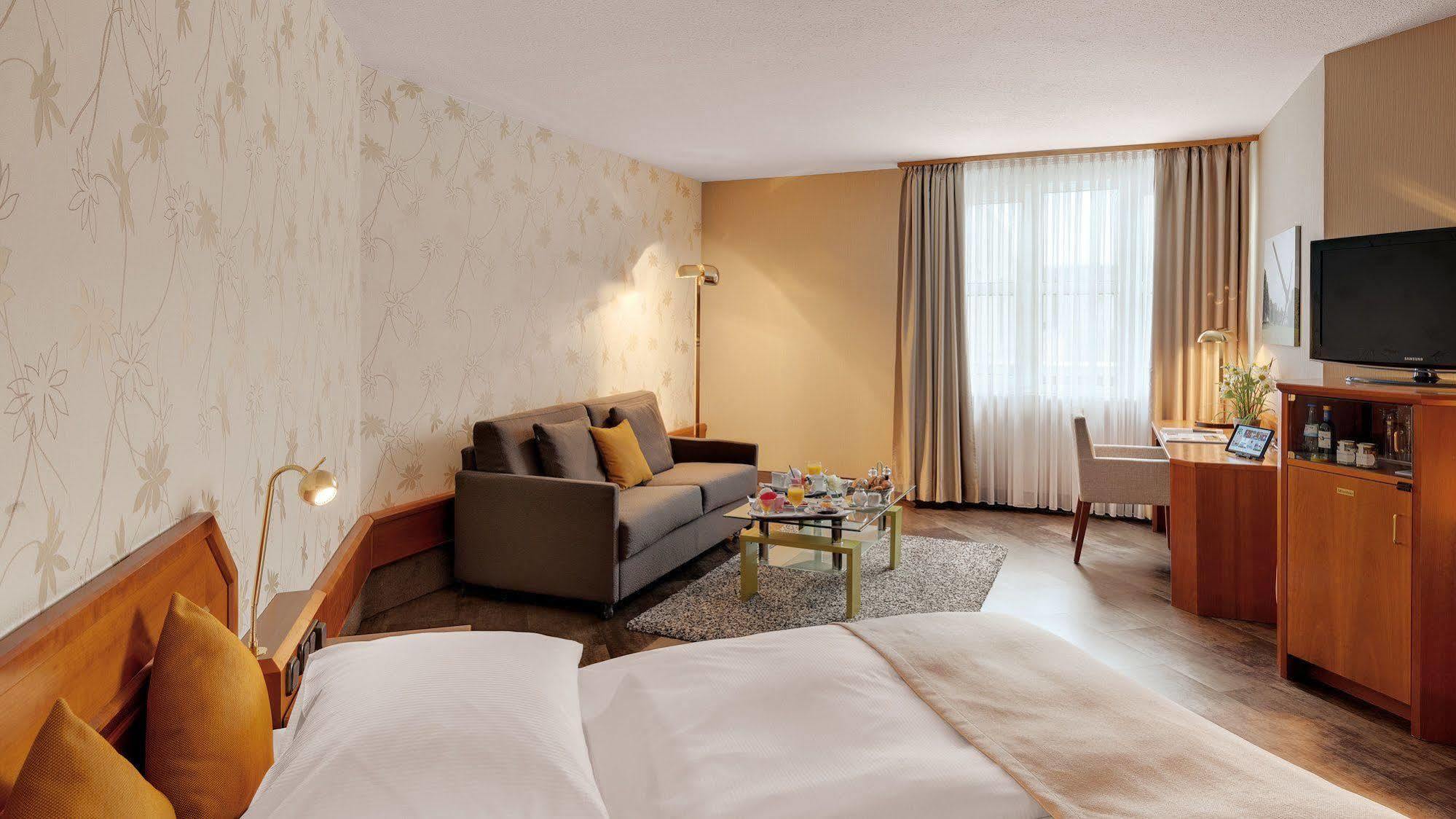 Best Western Plus Hotel Kassel City Exterior foto